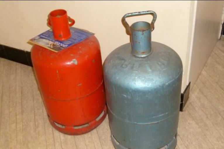 Bouteille de gaz propane : acheter des bouteilles de gaz rouges ou grises ?  - Aude-location