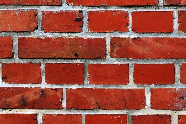 Le charme intemporel de la brique rouge dans l'architecture